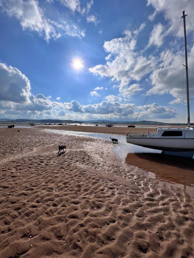 Sandy Feet Retreat 埃克斯茅斯 外观 照片
